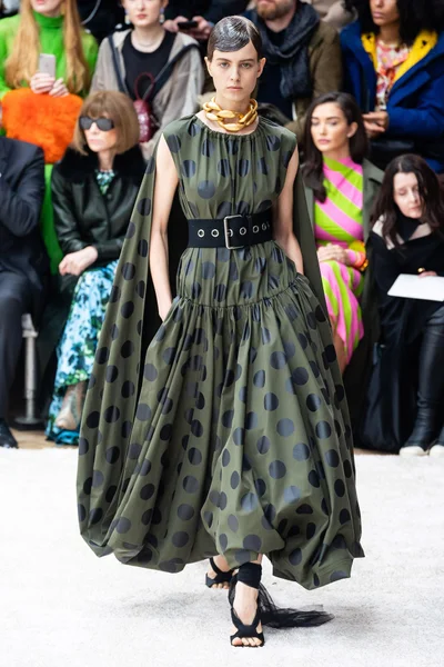 Look 25